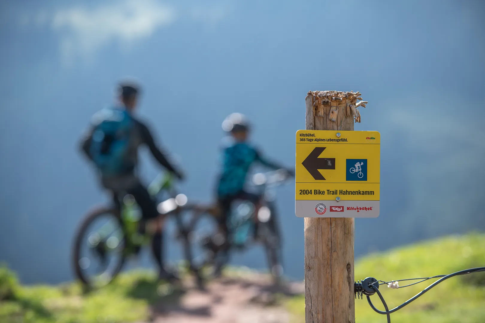 Hinweischild - Tafel Bikeroute Biketrail